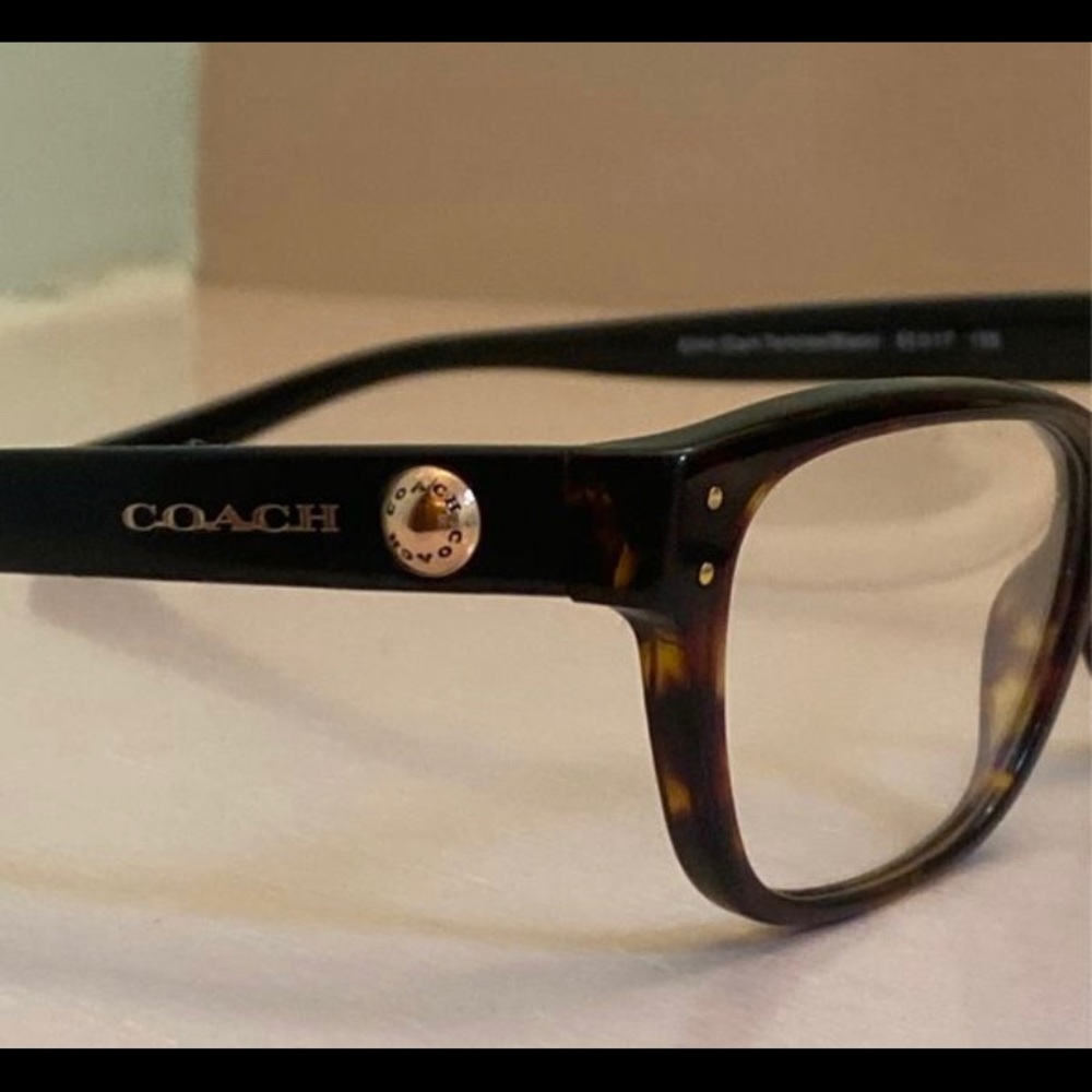 Coach frame glasses